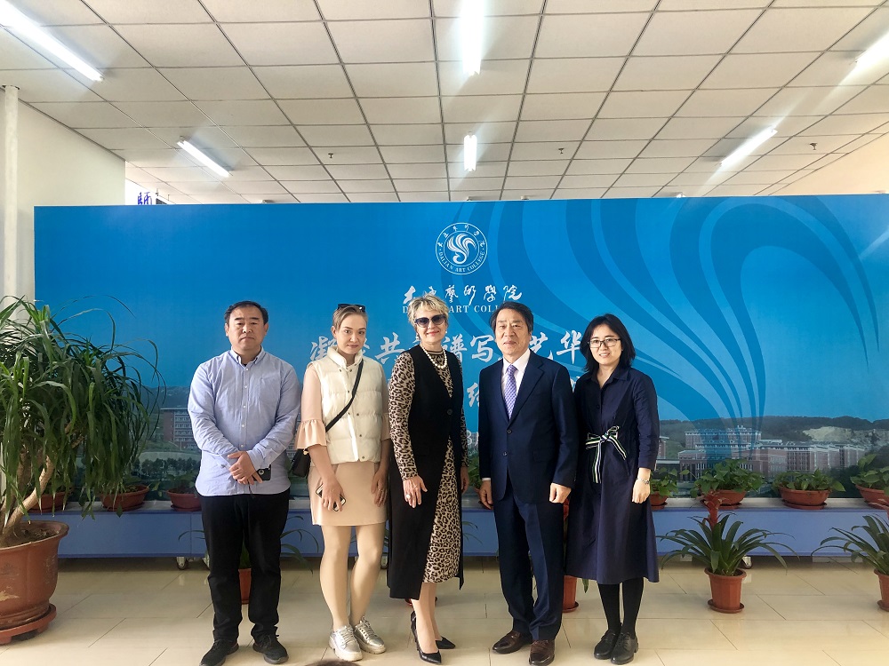 5d601af980df303cb4c7236abb0a158.jpg 5d601af980df303cb4c7236abb0a158.jpg